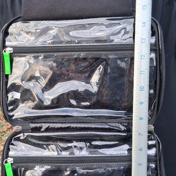 Pelotonia Bags Pelotonia Personal Traveling Toiletry Bag. Color: Black/Green - Picture 3 of 6